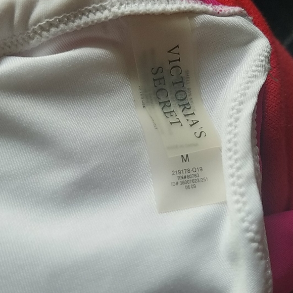 Victoria's secret striped bikini top - Picture 3 of 3